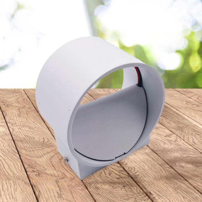 Black/White Circle Mini Wall Light Kit Simple LED Metal Sconce Lighting Fixture in Multicolored Light Clearhalo 'Cast Iron' 'Glass' 'Industrial' 'Modern wall lights' 'Modern' 'Tiffany' 'Traditional wall lights' 'Wall Lamps & Sconces' 'Wall Lights' Lighting' 1034131