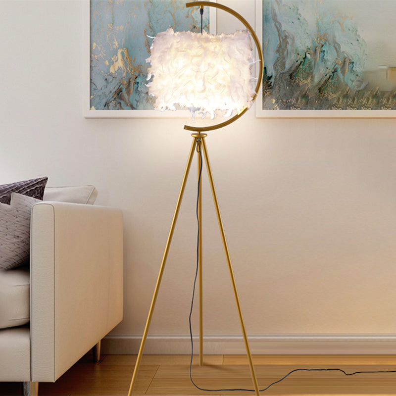 Drum Floor Standing Light with Feather Deco Contemporary Fabric Single Bedroom Tri-Leg Floor Lamp in Black/Gold Clearhalo 'Floor Lamps' 'Lamps' Lighting' 1136837