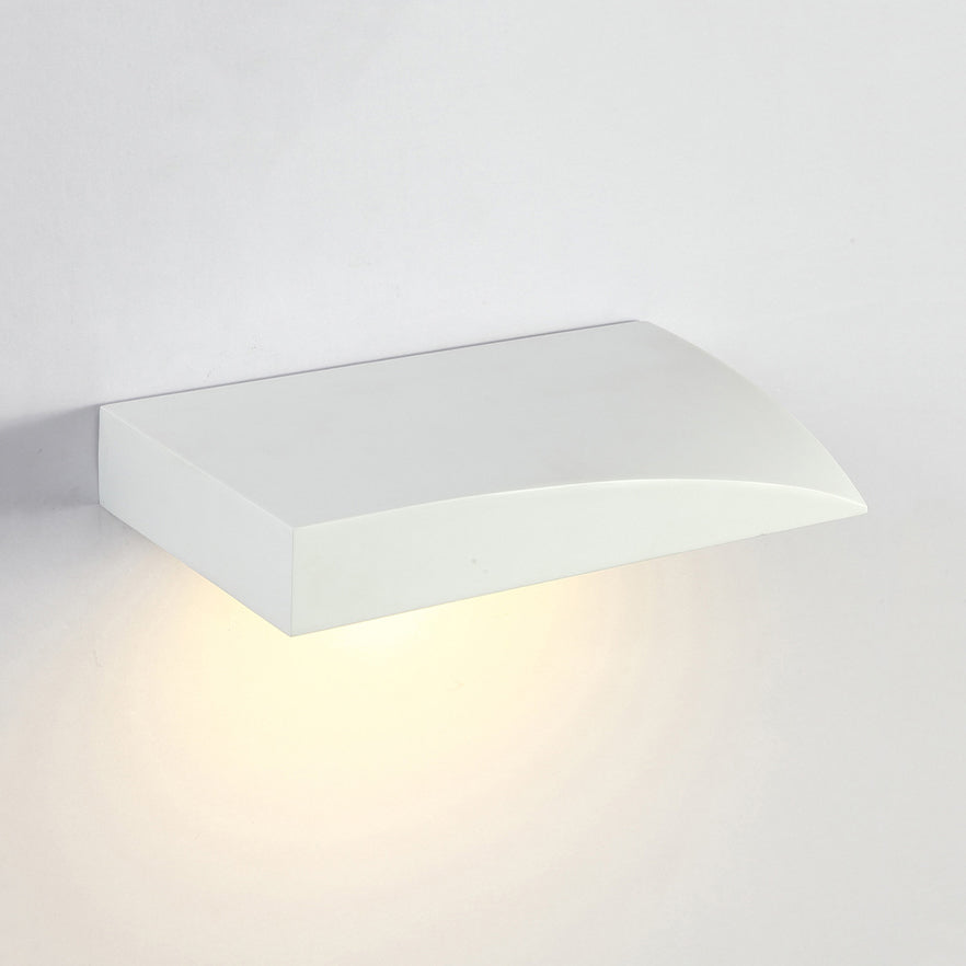 Modernism Style Curved Sconce Wall Light Metal 5.5"/10" Width LED Living Room Wall Lamp in Black/White White 10" Clearhalo 'Cast Iron' 'Glass' 'Industrial' 'Modern wall lights' 'Modern' 'Tiffany' 'Traditional wall lights' 'Wall Lamps & Sconces' 'Wall Lights' Lighting' 128195