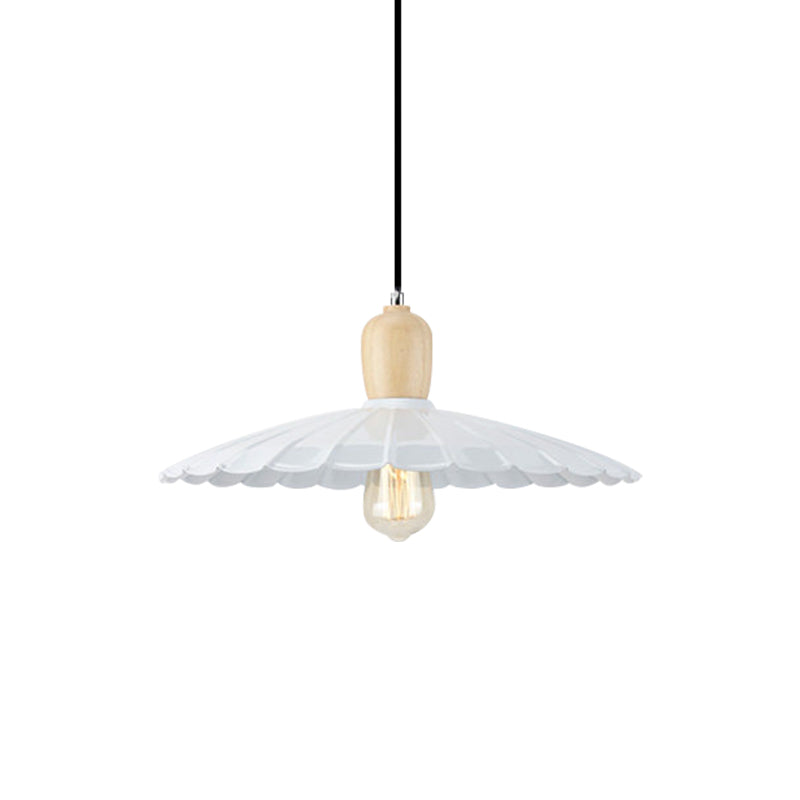 1 Light Scalloped Edge Hanging Lamp Vintage Stylish Black/White/Black Outer and White Inner Metal Pendant Light for Dining Table, 9"/14"/16" Diameter Clearhalo 'Art Deco Pendants' 'Black' 'Cast Iron' 'Ceiling Lights' 'Ceramic' 'Crystal' 'Industrial Pendants' 'Industrial' 'Metal' 'Middle Century Pendants' 'Pendant Lights' 'Pendants' 'Rustic Pendants' 'Tiffany' Lighting' 1401042