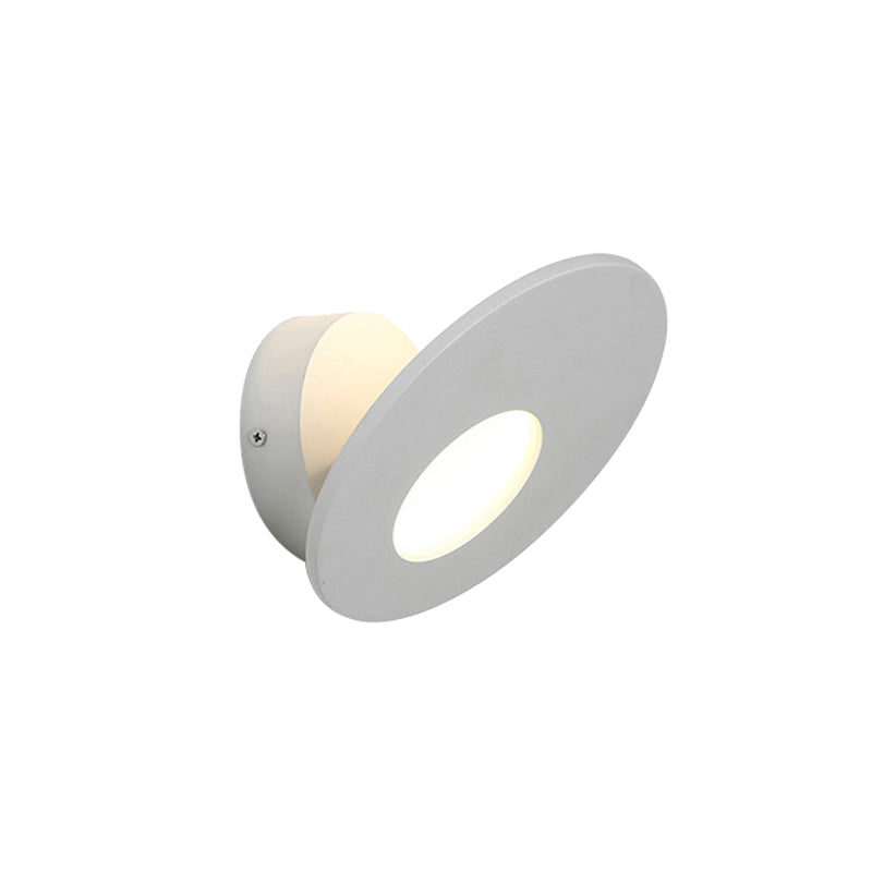 Simplistic Style Round Acrylic Sconce Lighting Integrated LED Wall Mounted Lamp in Black/White for Bedroom Clearhalo 'Cast Iron' 'Glass' 'Industrial' 'Modern wall lights' 'Modern' 'Tiffany' 'Traditional wall lights' 'Wall Lamps & Sconces' 'Wall Lights' Lighting' 141928