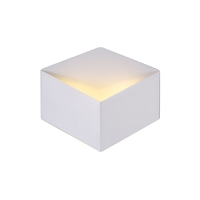 Metallic Geometric Wall Mount Light Minimalism 1/2-Light White Wall Lamp with Cubic Shape for Corridor Clearhalo 'Cast Iron' 'Glass' 'Industrial' 'Modern wall lights' 'Modern' 'Tiffany' 'Traditional wall lights' 'Wall Lamps & Sconces' 'Wall Lights' Lighting' 145289