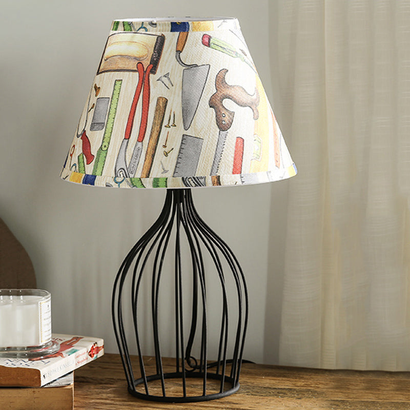 1 Head Barrel Night Table Lamp Traditional Black Nightstand Lighting with Metal Wire Cage Base Clearhalo 'Lamps' 'Table Lamps' Lighting' 1454487