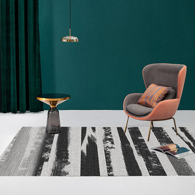 Creative Striped Pattern Rug Black and Grey Simple Rug Polyester Machine Washable Carpet for Living Room Clearhalo 'Area Rug' 'Modern' 'Rugs' Rug' 1579100