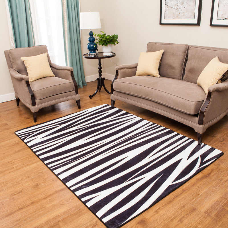 Modern Zebra Print Area Rug Black and White Rug Power Loom Washable Rug for Living Room Black-White Clearhalo 'Area Rug' 'Rugs' 'Southwestern' Rug' 1585708
