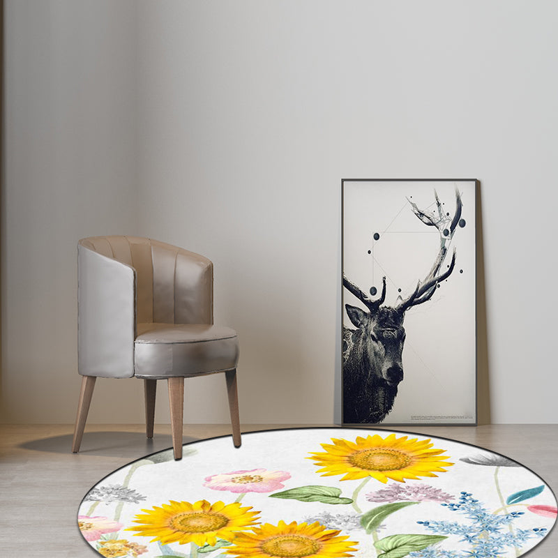 Classic Floral Pattern Rug White and Yellow French Country Rug Polyester Washable Anti-Slip Backing Carpet for Living Room Clearhalo 'Area Rug' 'French Country' 'Rugs' Rug' 1596561