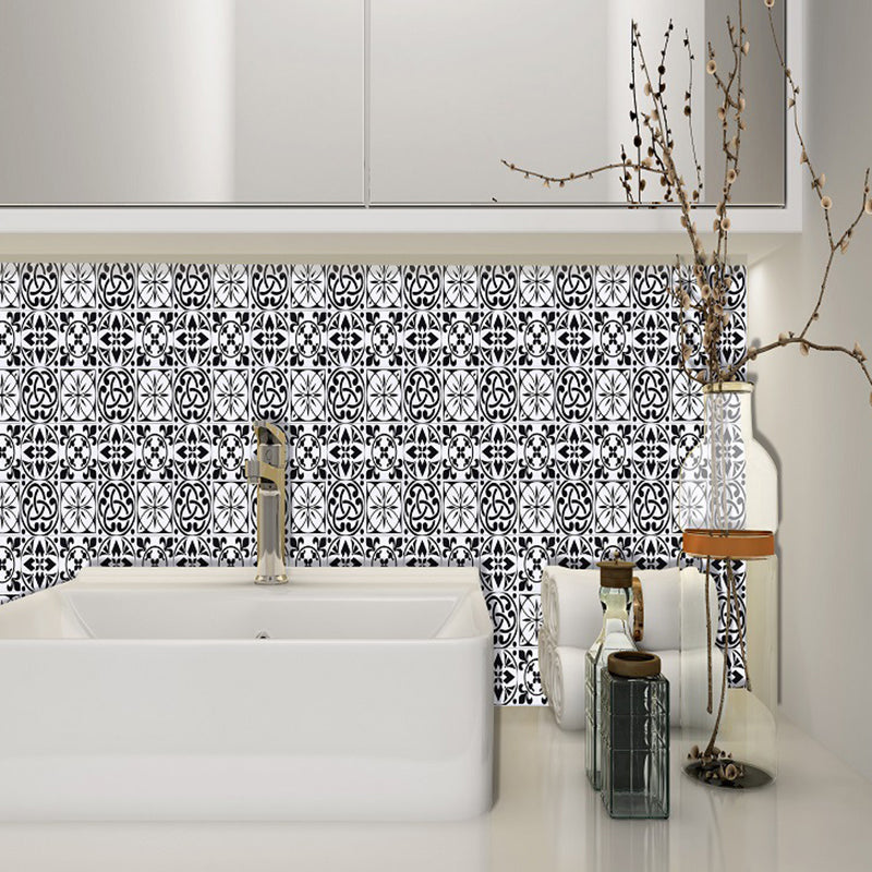 Floral Circle Wallpaper Panels in Black PVC Wall Decor, Self-Adhesive, 12' L x 12" W Black Clearhalo 'Wall Decor' 'Wallpaper' 1617861