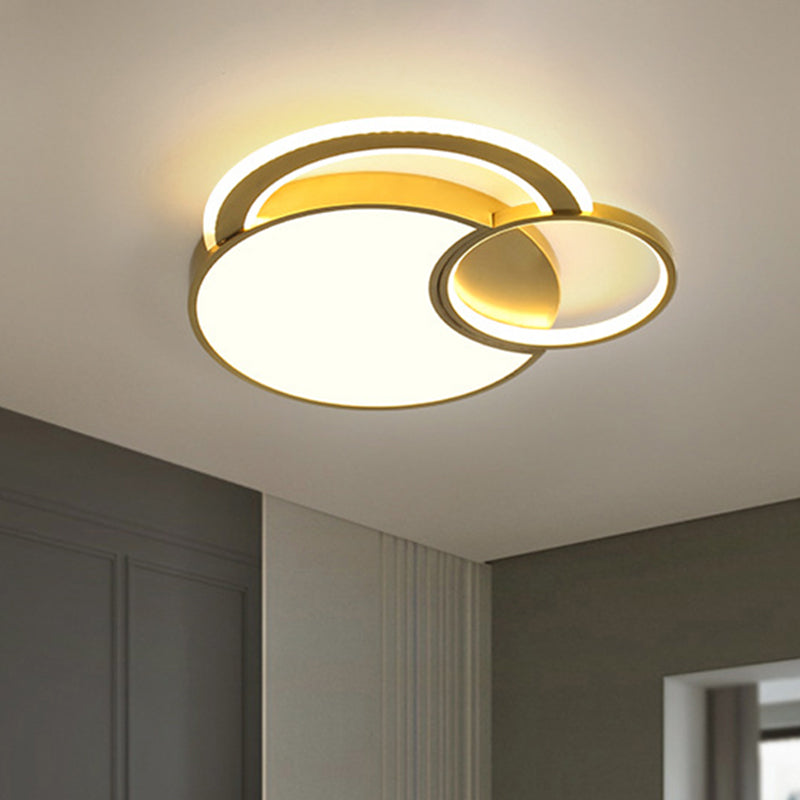 Metallic Interlaced Circle Ceiling Lamp Minimalism LED Gold Flush Mount Lighting in Warm/White Light, 16"/19.5" Width Gold Clearhalo 'Ceiling Lights' 'Close To Ceiling Lights' 'Close to ceiling' 'Flush mount' Lighting' 1637352