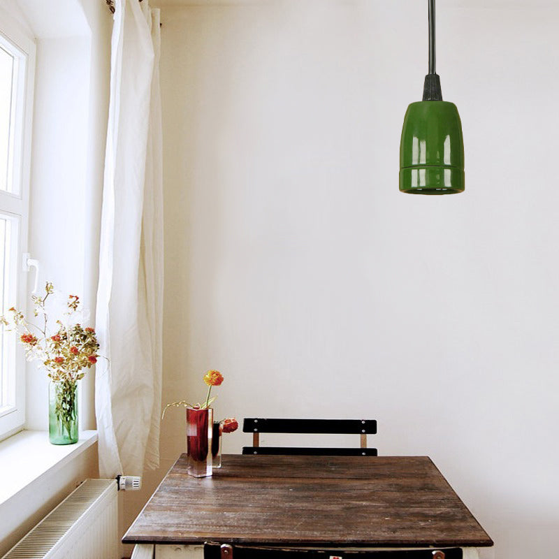 1 Head Mini Hanging Pendant Light with Adjustable Cord Retro Style Black/Red Ceramic Ceiling Hanging Light Green Clearhalo 'Art Deco Pendants' 'Black' 'Cast Iron' 'Ceiling Lights' 'Ceramic' 'Crystal' 'Industrial Pendants' 'Industrial' 'Metal' 'Middle Century Pendants' 'Pendant Lights' 'Pendants' 'Rustic Pendants' 'Tiffany' Lighting' 165062