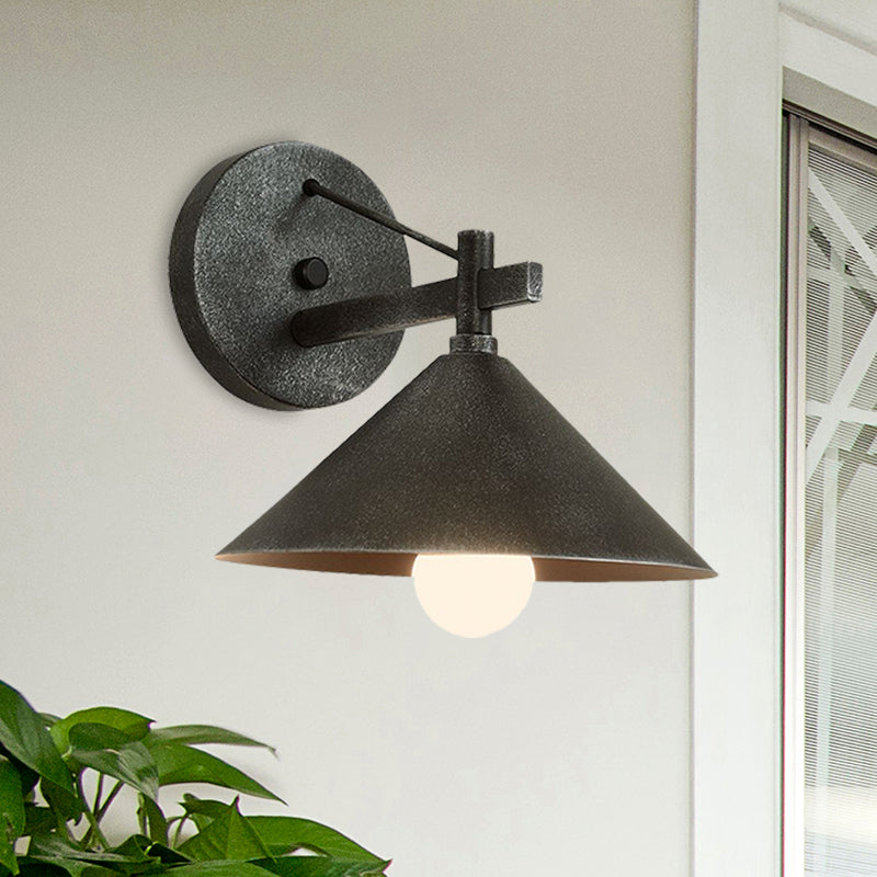Retro Style Conical Wall Mount Lamp Single Light Metal Wall Lighting Ideas in Matte Black/Brass/Aged Silver Clearhalo 'Art deco wall lights' 'Cast Iron' 'Glass' 'Industrial wall lights' 'Industrial' 'Middle century wall lights' 'Modern' 'Rustic wall lights' 'Tiffany' 'Traditional wall lights' 'Wall Lamps & Sconces' 'Wall Lights' Lighting' 1688152