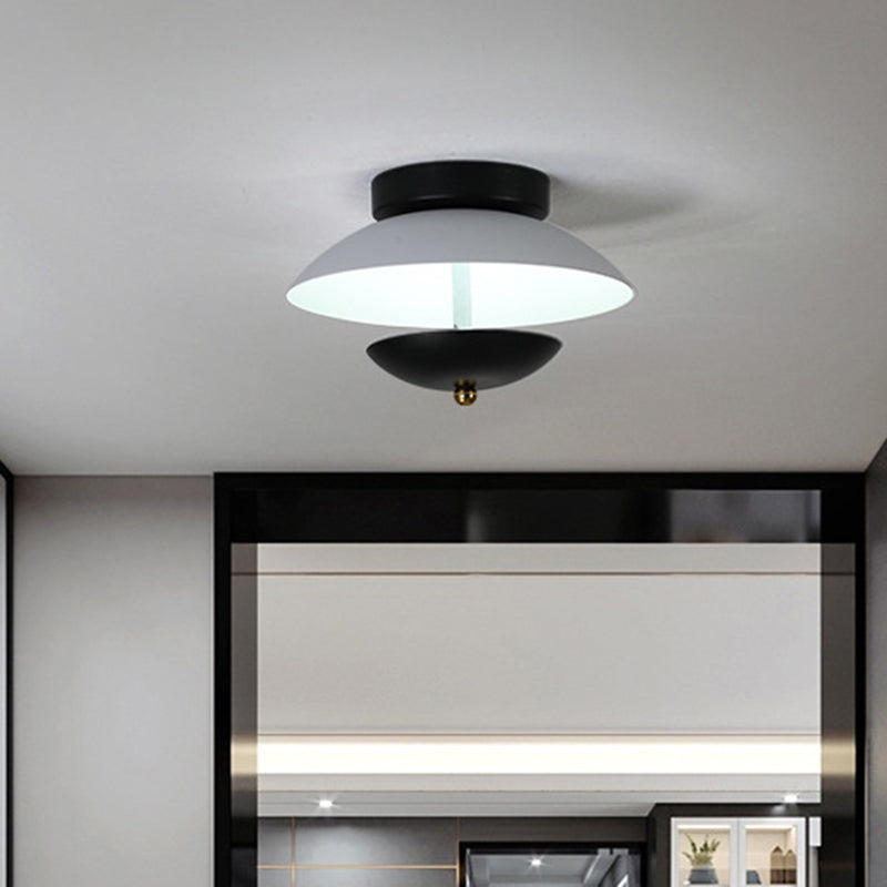 Modern Plate-Shape Ceiling Mounted Light Metallic Hall Aisle LED Flush Lamp Fixture in White/Gold Clearhalo 'Ceiling Lights' 'Close To Ceiling Lights' 'Close to ceiling' 'Semi-flushmount' Lighting' 1709781