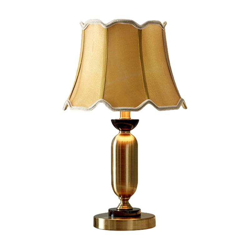 1 Light Scalloped Bell Night Lighting Traditional White/Yellow Fabric Table Lamp with Elliptical Base Clearhalo 'Lamps' 'Table Lamps' Lighting' 1787215