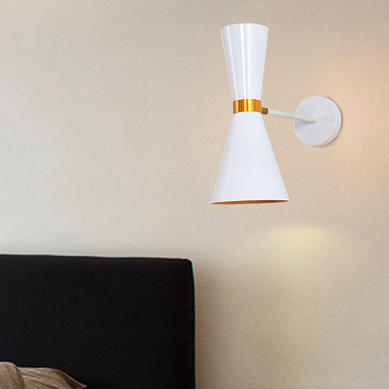 Black/White Cocktail Shaker Sconce Lamp Modern 1 Light Metal Wall Mounted Lighting with Rotatable Joint Clearhalo 'Cast Iron' 'Glass' 'Industrial' 'Modern wall lights' 'Modern' 'Tiffany' 'Traditional wall lights' 'Wall Lamps & Sconces' 'Wall Lights' Lighting' 1789390