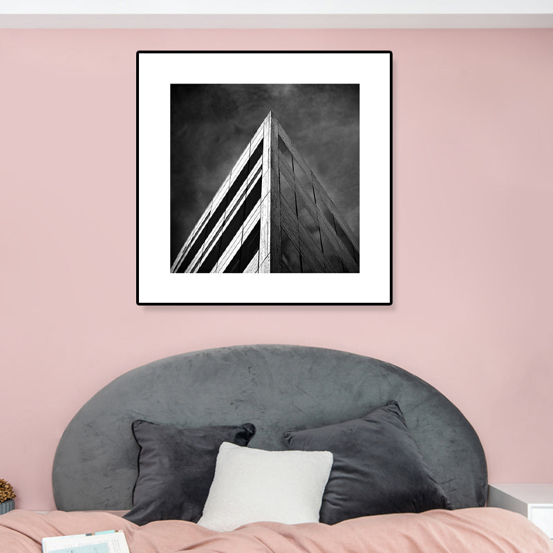 Photograph Architecture Wall Art Print in Dark Color Canvas Wall Decor, Textured Clearhalo 'Art Gallery' 'Canvas Art' 'Contemporary Art Gallery' 'Modern' Arts' 1810229