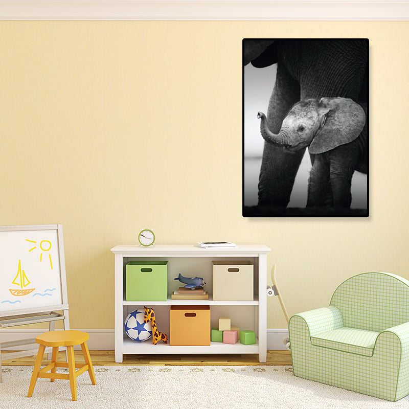 Photographs Modern Style Canvas Art with Wild Animal Pattern in Dark Color for Home Clearhalo 'Art Gallery' 'Canvas Art' 'Contemporary Art Gallery' 'Modern' Arts' 1861779