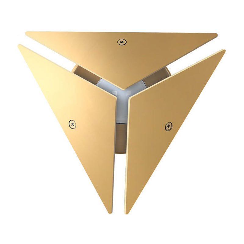 Simple Style Triangle Metal Wall Sconce Light Gold/Black/White LED Wall Light Fixture in Warm/White Light for Corridor Clearhalo 'Cast Iron' 'Glass' 'Industrial' 'Modern wall lights' 'Modern' 'Tiffany' 'Traditional wall lights' 'Wall Lamps & Sconces' 'Wall Lights' Lighting' 1910620
