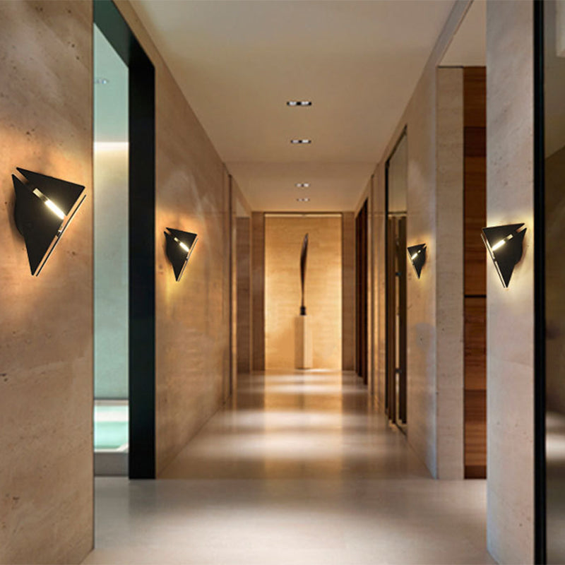 Simple Style Triangle Metal Wall Sconce Light Gold/Black/White LED Wall Light Fixture in Warm/White Light for Corridor Black Clearhalo 'Cast Iron' 'Glass' 'Industrial' 'Modern wall lights' 'Modern' 'Tiffany' 'Traditional wall lights' 'Wall Lamps & Sconces' 'Wall Lights' Lighting' 1910621