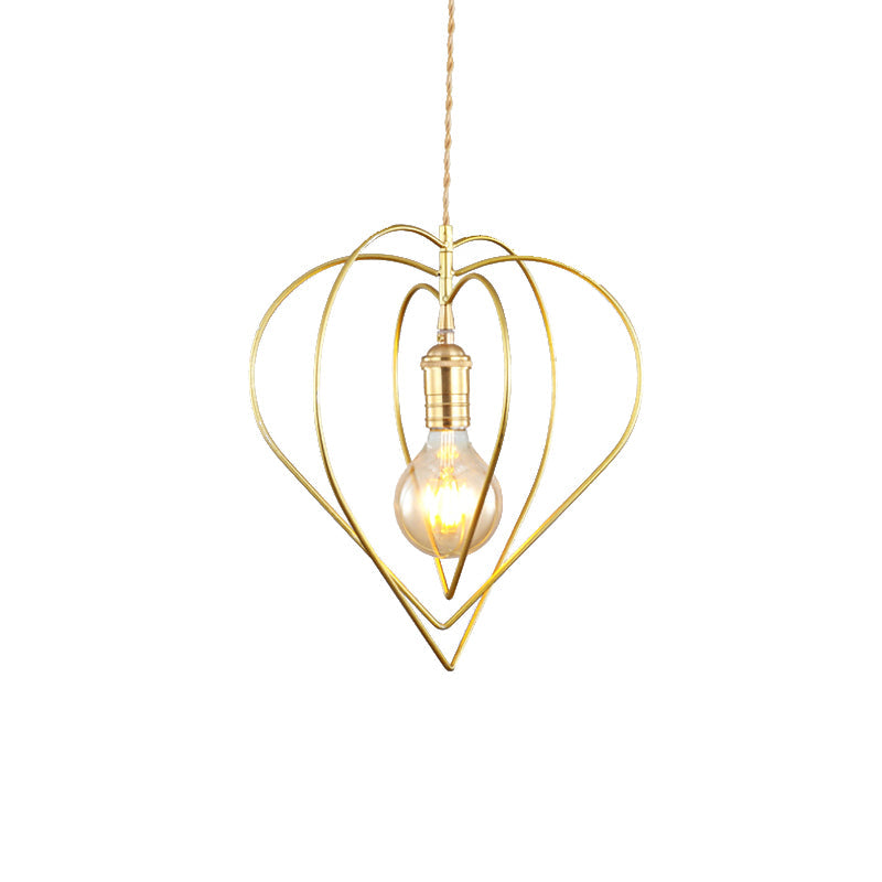 One Bulb Loving Heart Pendant Light Romantic Metal Pendant Lamp in Gold for Dining Room Hotel Clearhalo 'Ceiling Lights' 'Modern Pendants' 'Modern' 'Pendant Lights' 'Pendants' Lighting' 191563