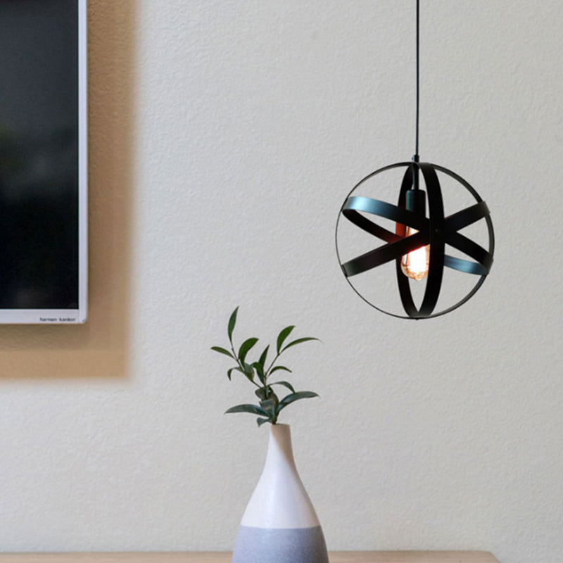 Metallic Interlocking Ring Pendant Lamp Industrial 1 Head Dining Room Down Lighting in Black/Rust/Silver Clearhalo 'Art Deco Pendants' 'Black' 'Cast Iron' 'Ceiling Lights' 'Ceramic' 'Crystal' 'Industrial Pendants' 'Industrial' 'Metal' 'Middle Century Pendants' 'Pendant Lights' 'Pendants' 'Rustic Pendants' 'Tiffany' Lighting' 1971141