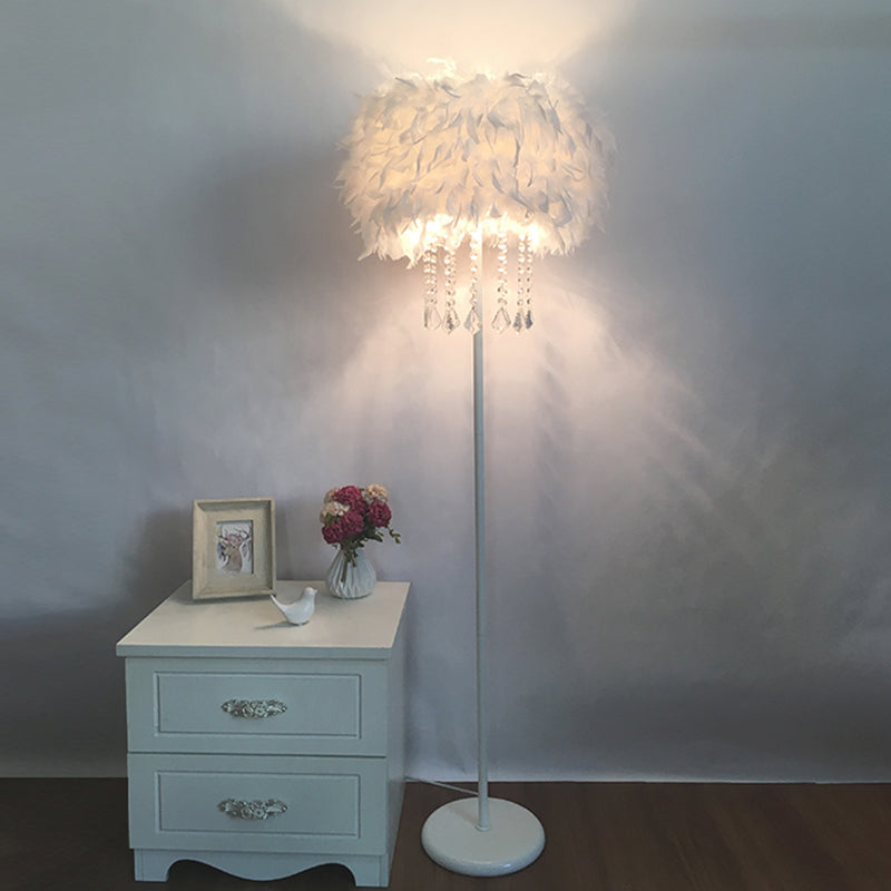 Feather Drum Standing Floor Light Modern 16"/18" W 1 Head White Floor Lamp with/without Draping Crystal Clearhalo 'Floor Lamps' 'Lamps' Lighting' 1986181