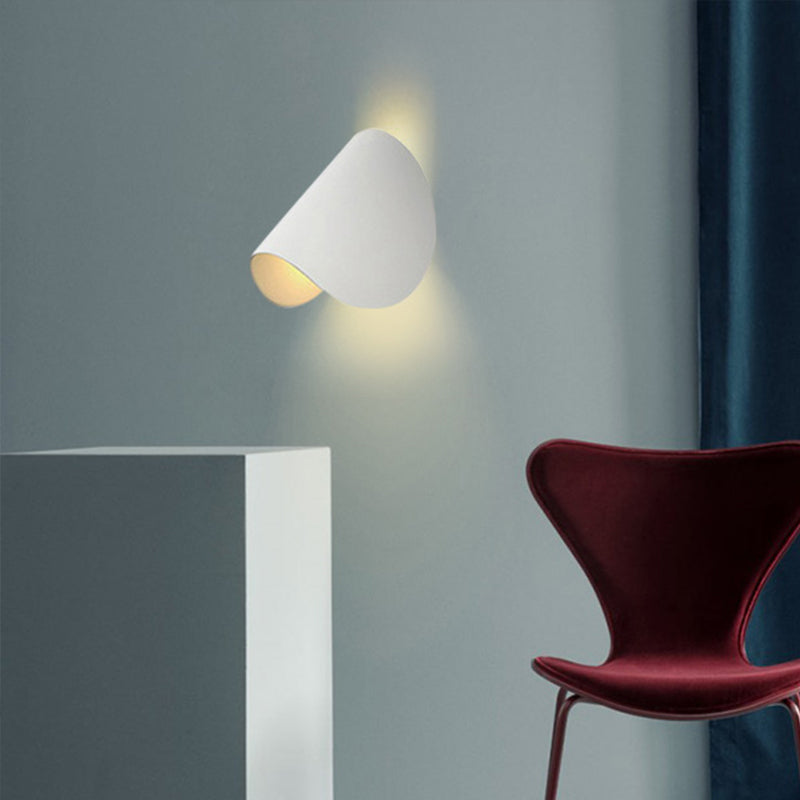 Simple LED Wall Lamp Sconce Folded Wall Mount Light Fixture with Metal Shade for Living Room White Clearhalo 'Cast Iron' 'Glass' 'Industrial' 'Modern wall lights' 'Modern' 'Tiffany' 'Traditional wall lights' 'Wall Lamps & Sconces' 'Wall Lights' Lighting' 2011609