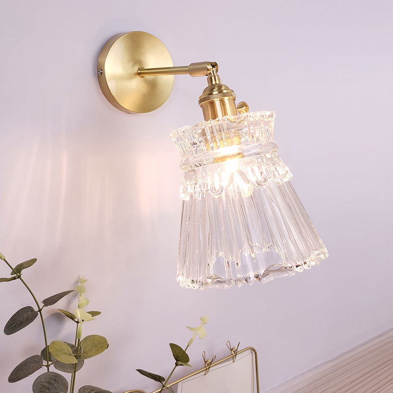 Single-Bulb Wall Light Fixture Vintage Shaded Clear Glass Wall Mounted Lamp for Bedroom Clear C Clearhalo 'Art deco wall lights' 'Cast Iron' 'Glass' 'Industrial wall lights' 'Industrial' 'Middle century wall lights' 'Modern' 'Rustic wall lights' 'Tiffany' 'Traditional wall lights' 'Wall Lamps & Sconces' 'Wall Lights' Lighting' 2216262