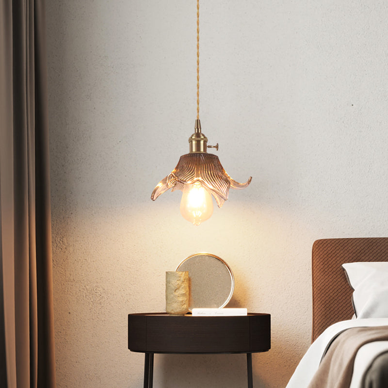 1��Bulb Hanging Light Retro Style Floral Textured Glass Pendant Light Fixture for Dining Room Coffee D Clearhalo 'Ceiling Lights' 'Glass shade' 'Glass' 'Industrial Pendants' 'Industrial' 'Middle Century Pendants' 'Pendant Lights' 'Pendants' 'Tiffany' Lighting' 2216605