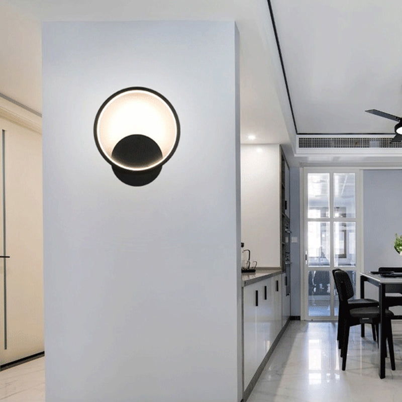 Geometrical Wall Light Fixture Contemporary Aluminum Bedside LED Wall Mounted Lamp Black Round Clearhalo 'Cast Iron' 'Glass' 'Industrial' 'Modern wall lights' 'Modern' 'Tiffany' 'Traditional wall lights' 'Wall Lamps & Sconces' 'Wall Lights' Lighting' 2236339