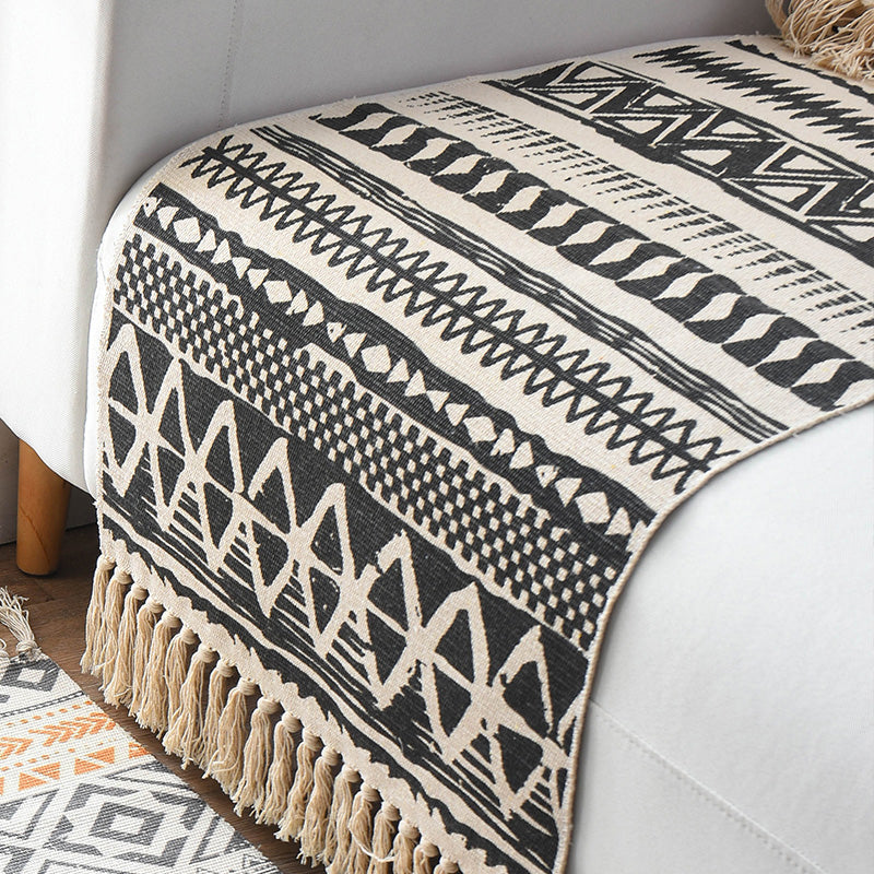 Western Bedroom Rug Multi-Colored Geometric Print Rug Polyster Hand Woven Pet Friendly Area Carpet with Fringe Black 2' x 2'11" Clearhalo 'Area Rug' 'Rugs' 'Southwestern' Rug' 2245429