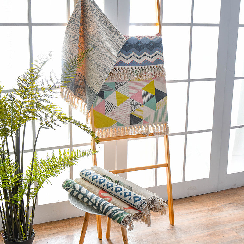 Western Bedroom Rug Multi-Colored Geometric Print Rug Polyster Hand Woven Pet Friendly Area Carpet with Fringe Clearhalo 'Area Rug' 'Rugs' 'Southwestern' Rug' 2245433