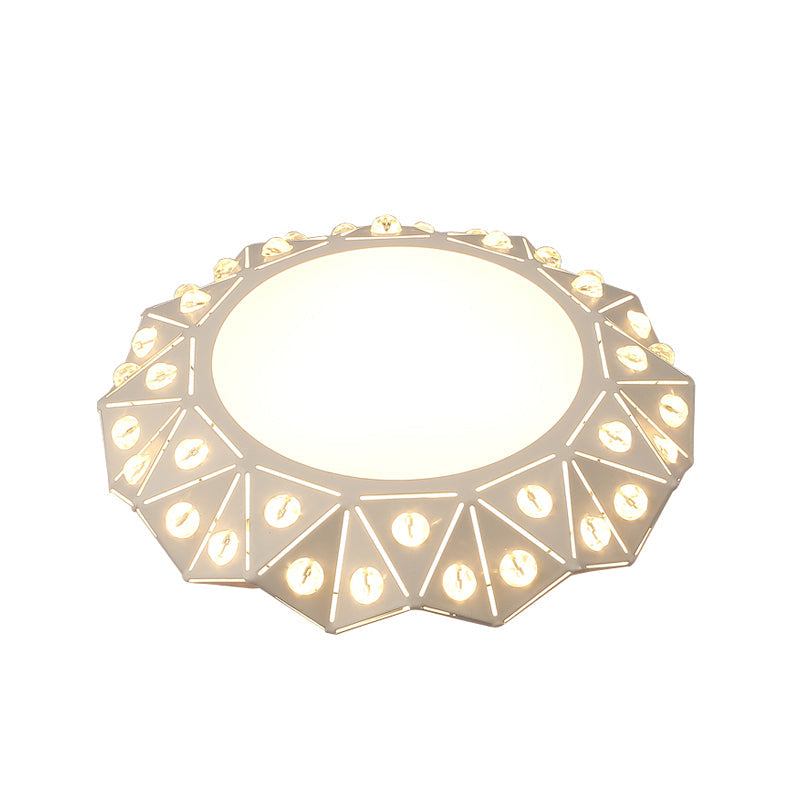 Circular Foyer Flush Light Acrylic Modern Style LED Flush Ceiling Light Fixture in White Clearhalo 'Ceiling Lights' 'Close To Ceiling Lights' 'Close to ceiling' 'Flush mount' Lighting' 2253501
