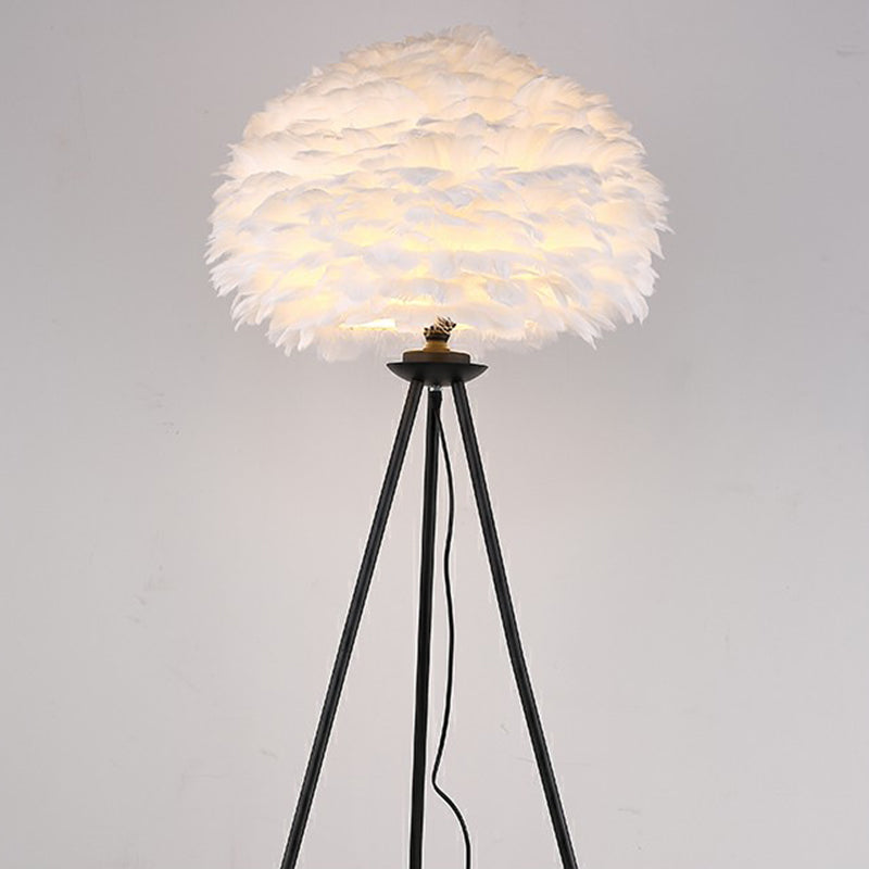 1-Light Living Room Floor Light Minimalist Black-White Stand Up Lamp with Dome Feather Shade Black 18" Clearhalo 'Floor Lamps' 'Lamps' Lighting' 2282874