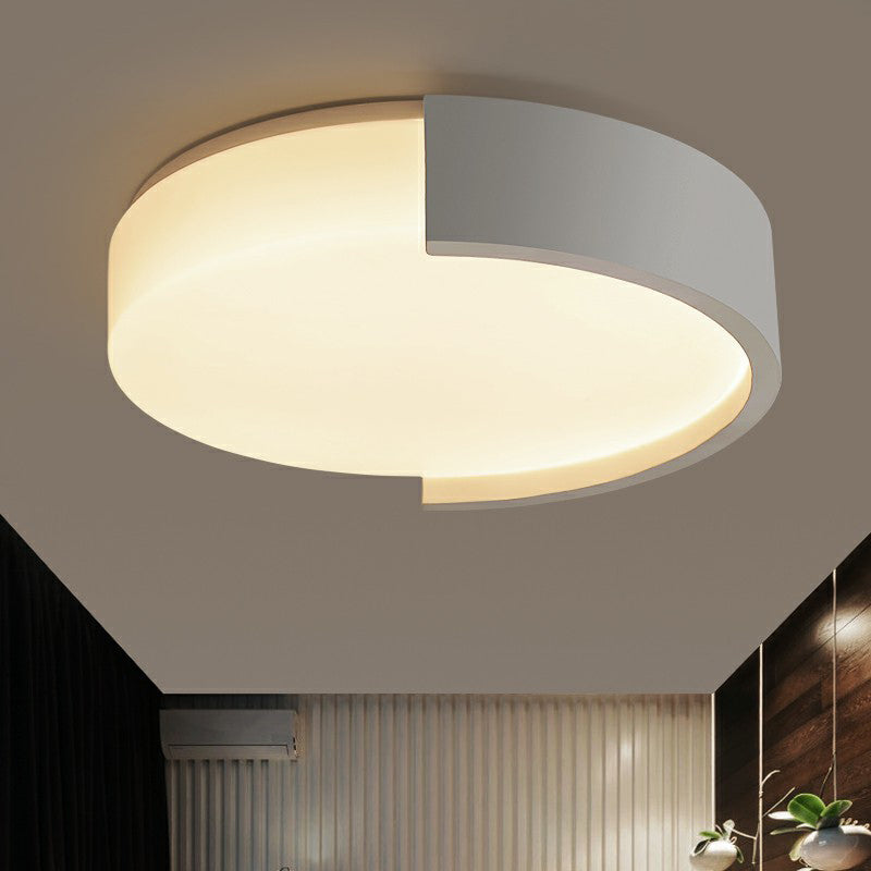Round Bedroom LED Ceiling Flush Light Acrylic Minimalist Flushmount Lighting in White Clearhalo 'Ceiling Lights' 'Close To Ceiling Lights' 'Close to ceiling' 'Flush mount' Lighting' 2327766