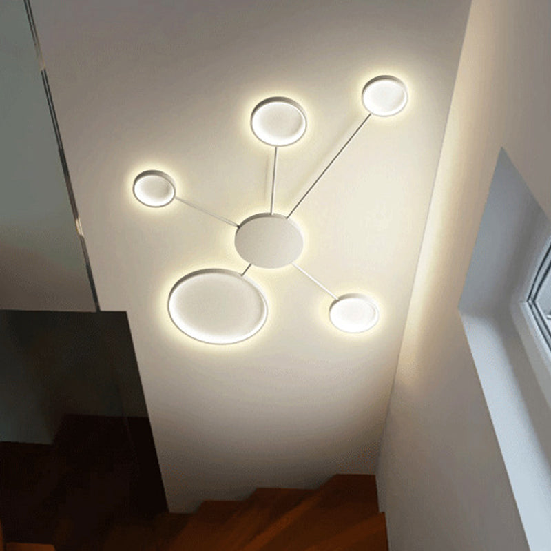 Spoke-Like Acrylic Ceiling Flush Light Simplicity LED Black/White Flushmount in Warm/White Light White Warm Clearhalo 'Ceiling Lights' 'Close To Ceiling Lights' 'Close to ceiling' 'Flush mount' Lighting' 243206