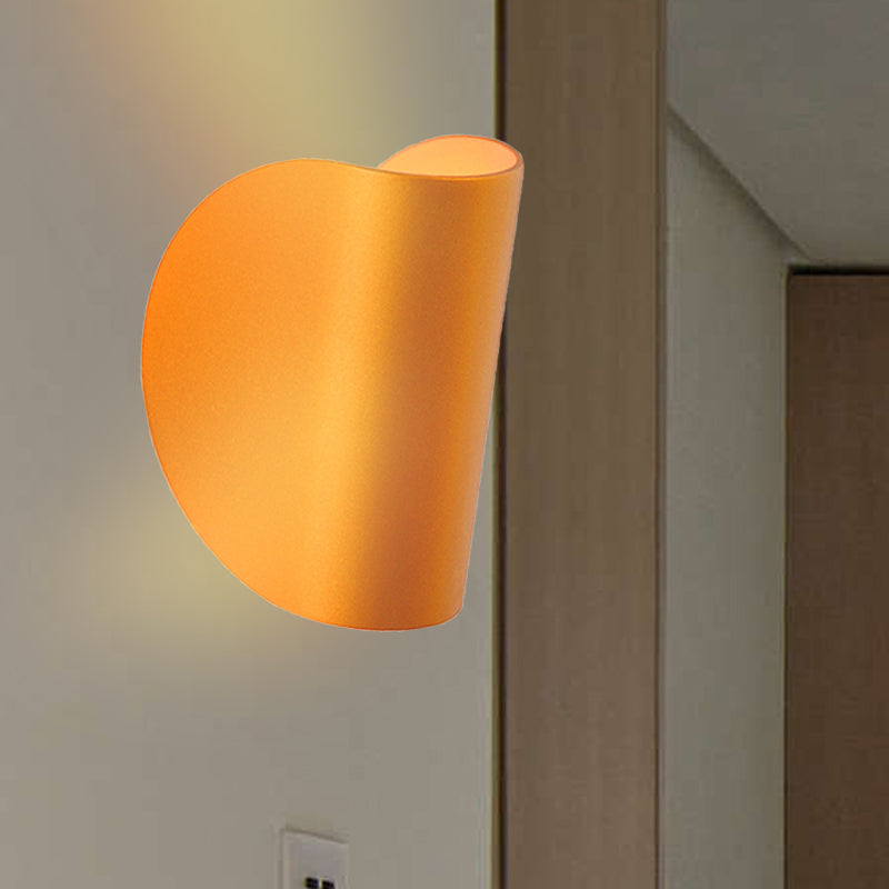 Folded Wall Sconce Light Simplicity Metal 1 Light Black/Grey/Silver Wall Mount Lighting for Bedroom Clearhalo 'Cast Iron' 'Glass' 'Industrial' 'Modern wall lights' 'Modern' 'Tiffany' 'Traditional wall lights' 'Wall Lamps & Sconces' 'Wall Lights' Lighting' 245118