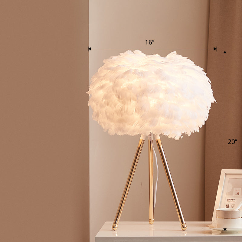 Nordic Style Spherical Nightstand Light Feather 1 Head Living Room Accent Table Lamp Clearhalo 'Lamps' 'Table Lamps' Lighting' 2478611