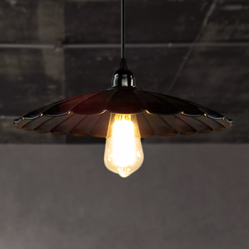 Antique Style Scalloped Pendant Lamp 10"/12" Dia 1 Head Metal Hanging Light Fixture in Black for Kitchen Clearhalo 'Art Deco Pendants' 'Black' 'Cast Iron' 'Ceiling Lights' 'Ceramic' 'Crystal' 'Industrial Pendants' 'Industrial' 'Metal' 'Middle Century Pendants' 'Pendant Lights' 'Pendants' 'Rustic Pendants' 'Tiffany' Lighting' 248007