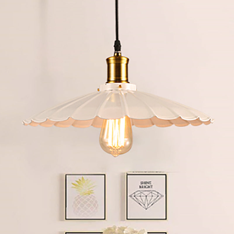 14"/16" Dia Industrial Scalloped Pendant Light 1 Head Metallic Ceiling Pendant Lamp in Black/White White Clearhalo 'Art Deco Pendants' 'Black' 'Cast Iron' 'Ceiling Lights' 'Ceramic' 'Crystal' 'Industrial Pendants' 'Industrial' 'Metal' 'Middle Century Pendants' 'Pendant Lights' 'Pendants' 'Rustic Pendants' 'Tiffany' Lighting' 250202
