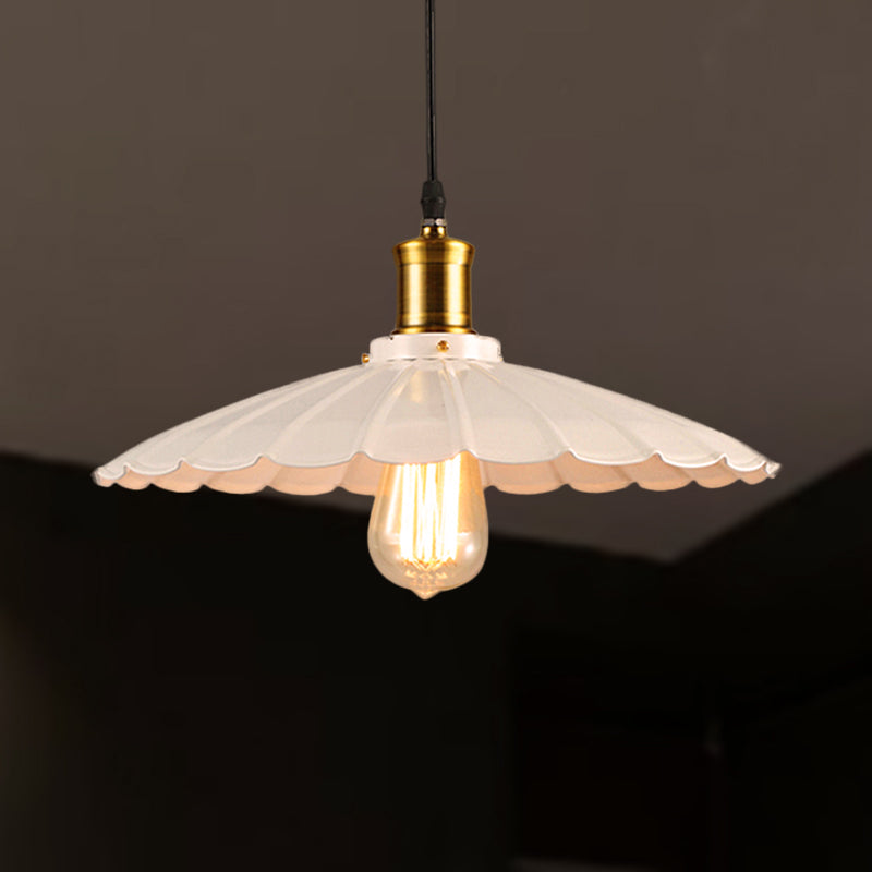 14"/16" Dia Industrial Scalloped Pendant Light 1 Head Metallic Ceiling Pendant Lamp in Black/White Clearhalo 'Art Deco Pendants' 'Black' 'Cast Iron' 'Ceiling Lights' 'Ceramic' 'Crystal' 'Industrial Pendants' 'Industrial' 'Metal' 'Middle Century Pendants' 'Pendant Lights' 'Pendants' 'Rustic Pendants' 'Tiffany' Lighting' 250203