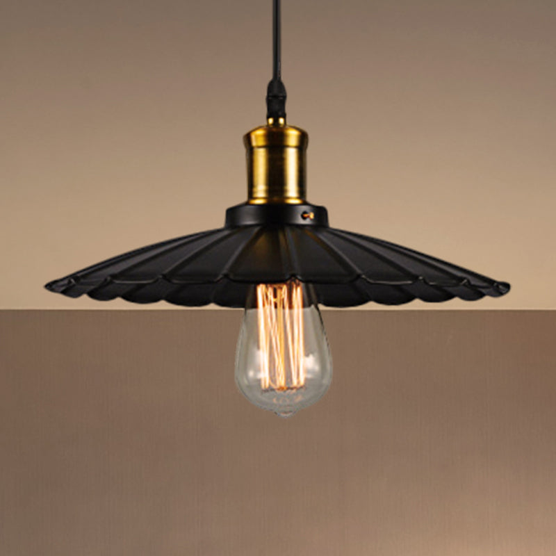 14"/16" Dia Industrial Scalloped Pendant Light 1 Head Metallic Ceiling Pendant Lamp in Black/White Black Clearhalo 'Art Deco Pendants' 'Black' 'Cast Iron' 'Ceiling Lights' 'Ceramic' 'Crystal' 'Industrial Pendants' 'Industrial' 'Metal' 'Middle Century Pendants' 'Pendant Lights' 'Pendants' 'Rustic Pendants' 'Tiffany' Lighting' 250204