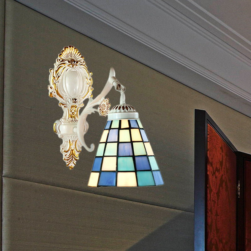 Bell Shade Tiffany Wall Lamp Stained Glass 1 Light Wall Sconce Lighting in White Clearhalo 'Industrial' 'Middle century wall lights' 'Tiffany wall lights' 'Tiffany' 'Wall Lamps & Sconces' 'Wall Lights' Lighting' 252865