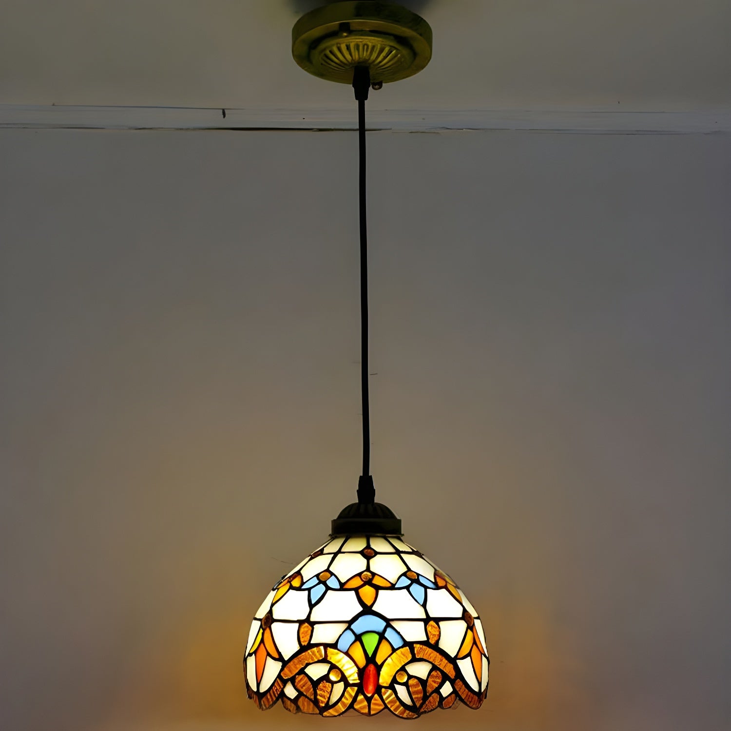 Bowl Pendant Light Tiffany-Style 1 Light Stained Glass Hanging Lamp for Dining Room Beige 8" Clearhalo 'Ceiling Lights' 'Close To Ceiling Lights' 'Glass shade' 'Glass' 'Industrial' 'Middle Century Pendants' 'Pendant Lights' 'Pendants' 'Tiffany close to ceiling' 'Tiffany Pendants' 'Tiffany' Lighting' 2556816