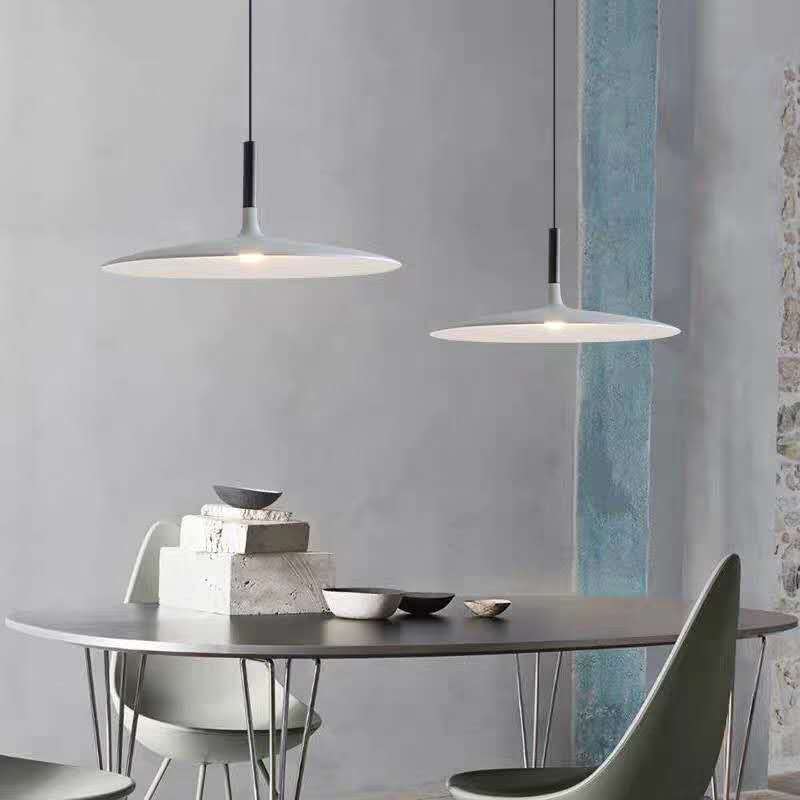 Flying Saucer LED Suspension Lamp Novelty Minimalist Metal Restaurant Hanging Pendant Clearhalo 'Ceiling Lights' 'Modern Pendants' 'Modern' 'Pendant Lights' 'Pendants' Lighting' 2593362