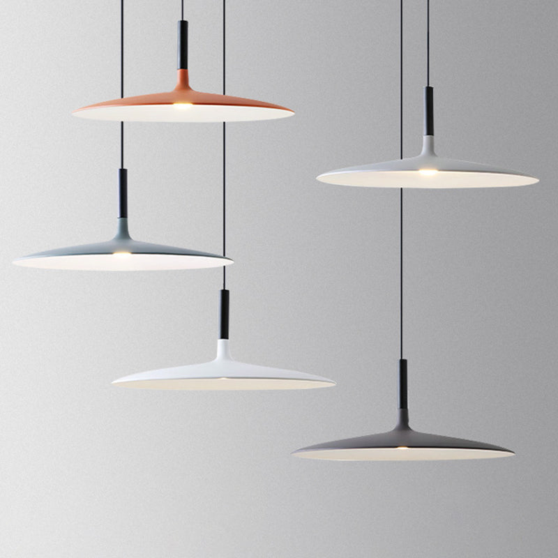 Flying Saucer LED Suspension Lamp Novelty Minimalist Metal Restaurant Hanging Pendant Clearhalo 'Ceiling Lights' 'Modern Pendants' 'Modern' 'Pendant Lights' 'Pendants' Lighting' 2593396