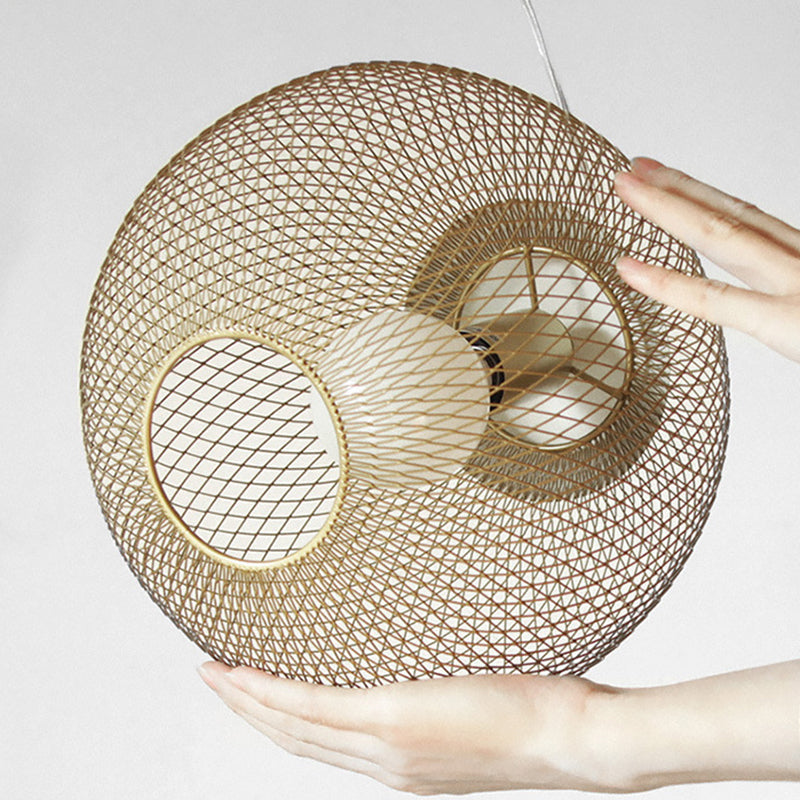 Iron Wire Spherical Pendant Light Loft Style 1 Bulb Clothing Store Ceiling Suspension Lamp in Gold Clearhalo 'Art Deco Pendants' 'Cast Iron' 'Ceiling Lights' 'Ceramic' 'Crystal' 'Industrial Pendants' 'Industrial' 'Metal' 'Middle Century Pendants' 'Pendant Lights' 'Pendants' 'Tiffany' Lighting' 2593883