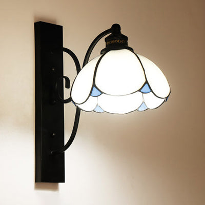 Tiffany Scalloped Wall Mount Light with Rectangle Backplate Stained Glass 3 Lights Sconce Lighting in White/Clear/Blue Clearhalo 'Cast Iron' 'Glass' 'Industrial' 'Middle century wall lights' 'Modern' 'Tiffany wall lights' 'Tiffany' 'Traditional wall lights' 'Wall Lamps & Sconces' 'Wall Lights' Lighting' 27899