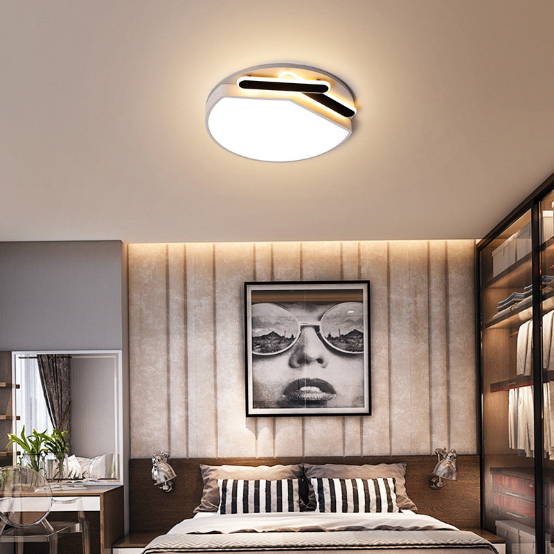 Round Metal Ceiling Mounted Fixture Contemporary Gold/Black and White 16.5"/20.5" Wide LED Ceiling Light in Warm/White Light/Remote Control Stepless Dimming Clearhalo 'Ceiling Lights' 'Close To Ceiling Lights' 'Close to ceiling' 'Flush mount' Lighting' 289207