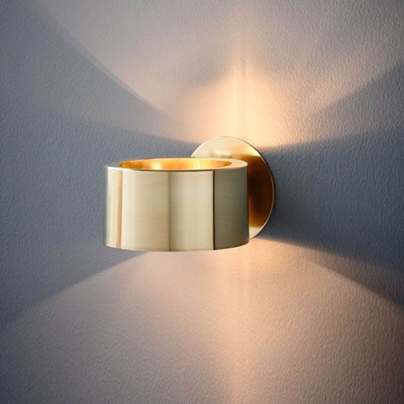 Drum Wall Mounted Light Minimalist Metal 1 Head Living Room Wall Lighting Fixture in Gold Clearhalo 'Cast Iron' 'Glass' 'Industrial' 'Modern wall lights' 'Modern' 'Tiffany' 'Traditional wall lights' 'Wall Lamps & Sconces' 'Wall Lights' Lighting' 339083