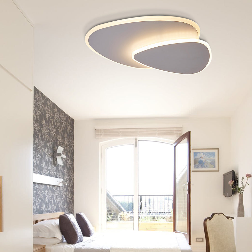 16"/19.5" Overlapping Creative Flush Mount Light Modern Acrylic Round/Square/Triangle Flush Mount 19.5" Triangle Clearhalo 'Ceiling Lights' 'Close To Ceiling Lights' 'Close to ceiling' 'Flush mount' Lighting' 373575