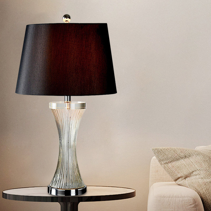 1 Head Living Room Table Lamp Simplicity White/Black Desk Light with Barrel Fabric Shade Clearhalo 'Lamps' 'Table Lamps' Lighting' 493408